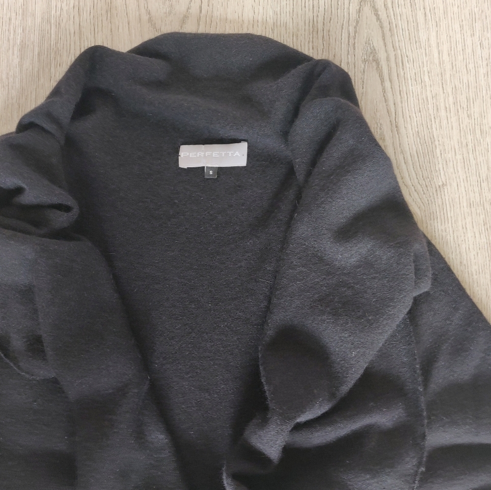 Merino Wool Soft, 1/2 sleeves Cardigan - Picture 4 of 5